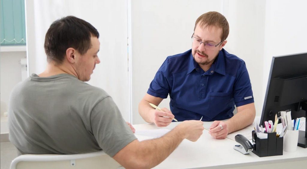 Запись к урологу открыта в медицинский центр Небольница на ул. Лизюкова, 24